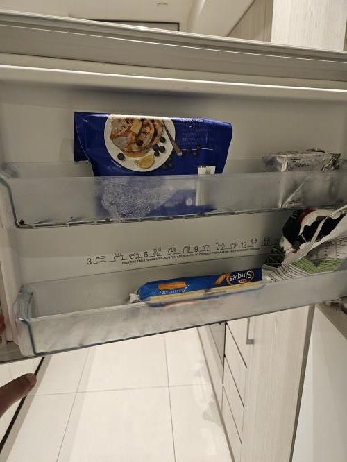 Second-hand Westinghouse 440L Top Mount Fridge - Photo 7)