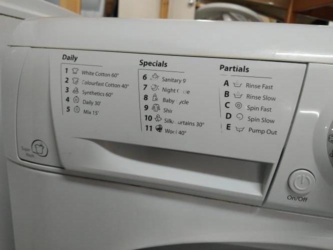 Second-hand Ariston 7kg Front Load Washing Machine - Photo 7)