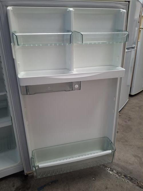 Second-hand Westinghouse 416L Top Mount Fridge - Photo 7)