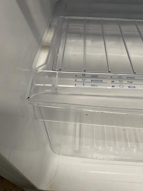 Second-hand Kelvinator 231L Top Mount Fridge - Photo 7)