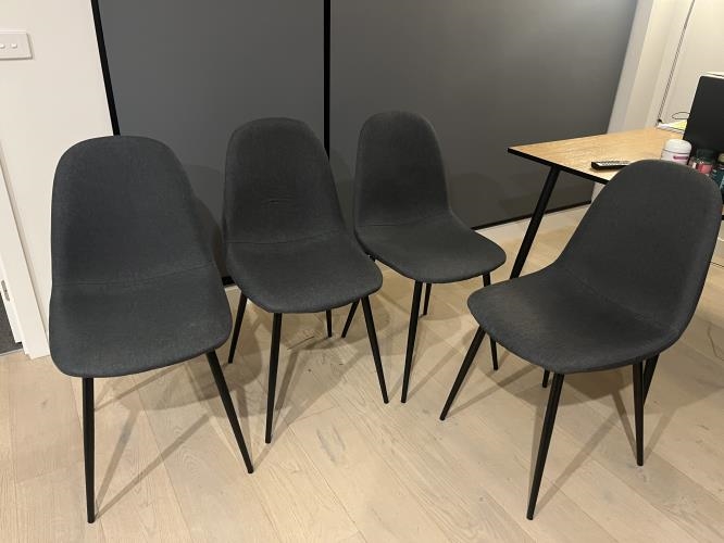 Second-hand Dining Table with 4 Chairs - Photo 7)