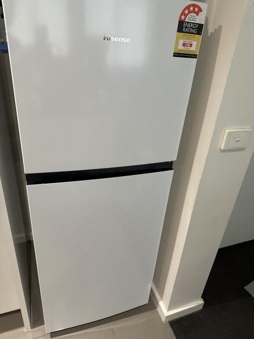 Second-hand Hisense 205L Top Mount Fridge - Photo 7)
