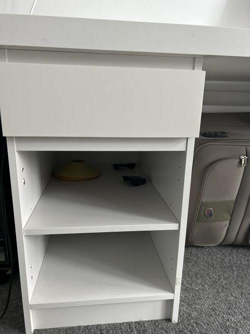 Second-hand Desk - Photo 7)