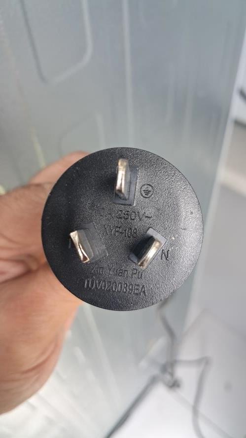 Second-hand Hisense 205L Top Mount Fridge - Photo 7)