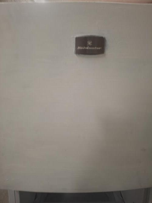 Second-hand Kelvinator 231L Top Mount Fridge - Photo 7)