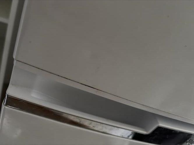 Second-hand Westinghouse 275L Top Mount Fridge - Photo 7)