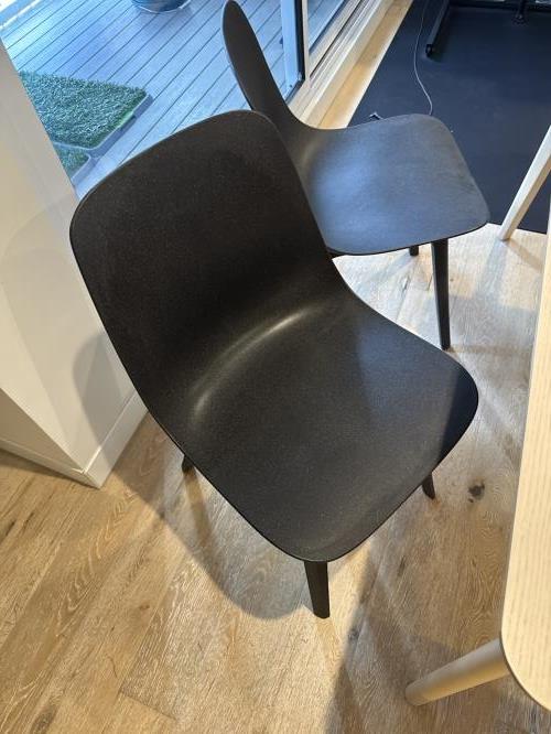 Second-hand IKEA Dining Table with 4 Chairs - Photo 7)