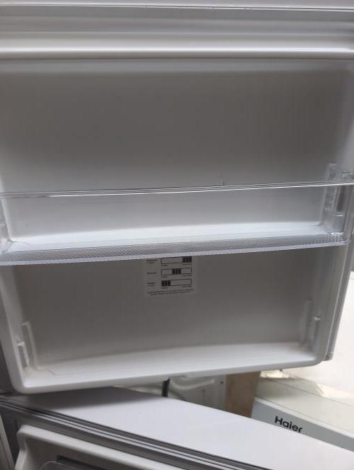 Second-hand Kelvinator 231L Top Mount Fridge - Photo 8)