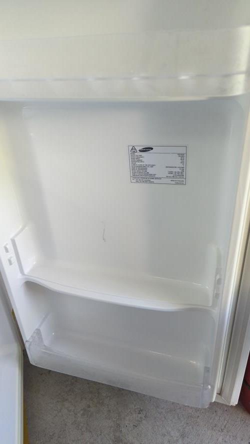 Second-hand Samsung 216L Top Mount Fridge - Photo 8)