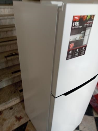 Second-hand TCL 198L Top Mount Fridge - Photo 8)