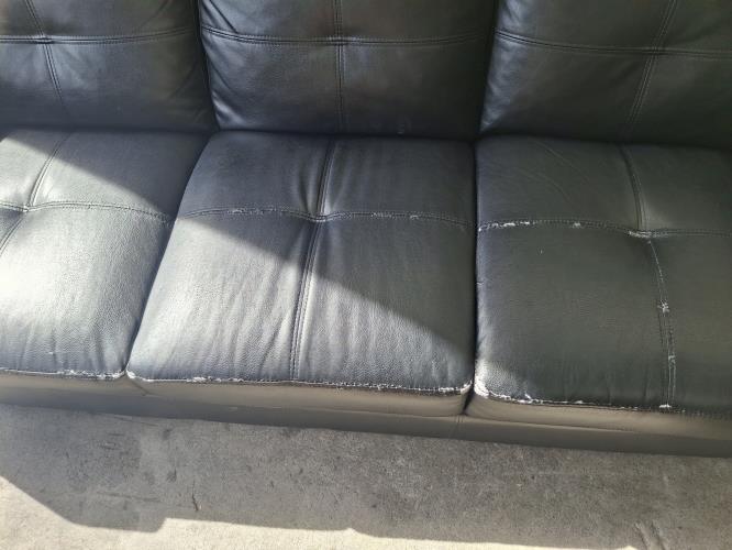 Second-hand Three Seater Sofa - Photo 8)