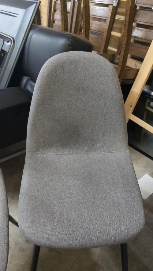 Second-hand Dining Table with 4 Chairs - Photo 8)