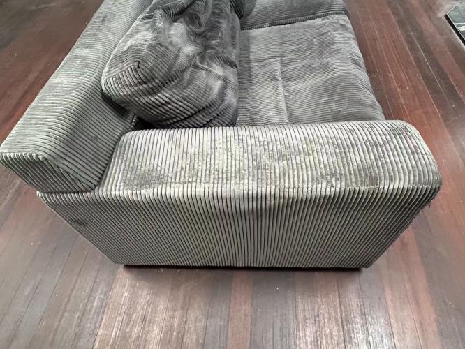 Second-hand Sofa - Photo 8)