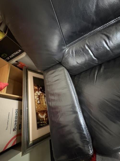 Second-hand Three Seater Couch - Photo 8)