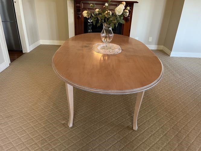 Second-hand Extendable Dining Table with 4 Chairs - Photo 8)