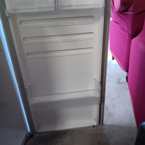 Second-hand Kelvinator 275L Top Mount Fridge - Photo 9)