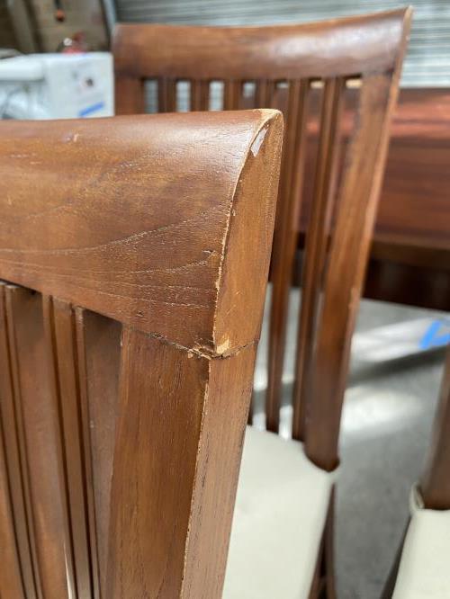 Second-hand Dining Table with 4 Chairs - Photo 9)