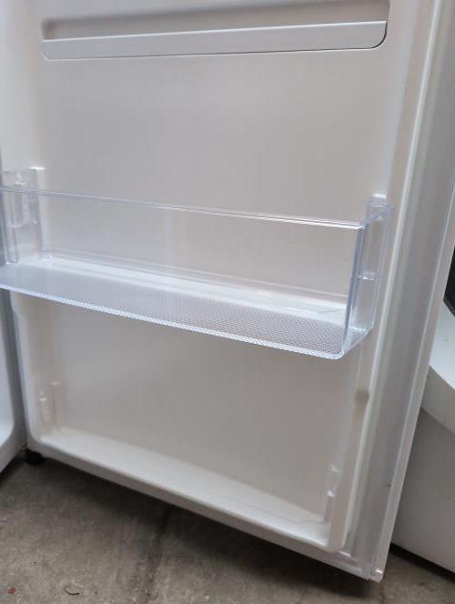 Second-hand Kelvinator 231L Top Mount Fridge - Photo 9)