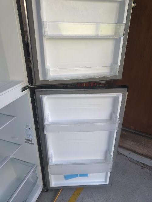 Second-hand Hisense 205L Top Mount Fridge - Photo 9)