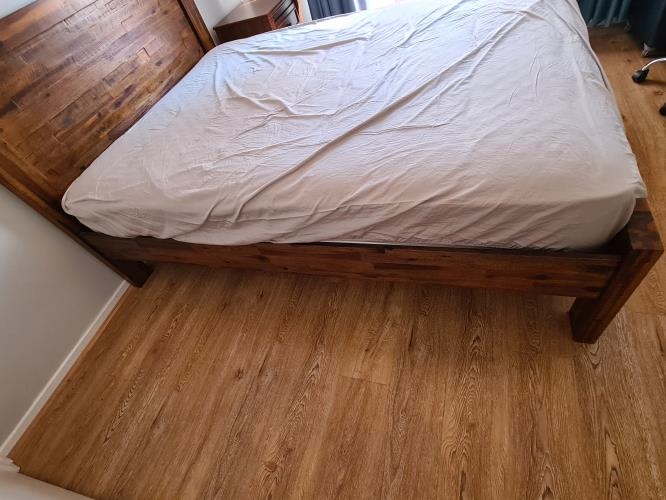 Second-hand Queen Size Bed Frame - Photo 9)