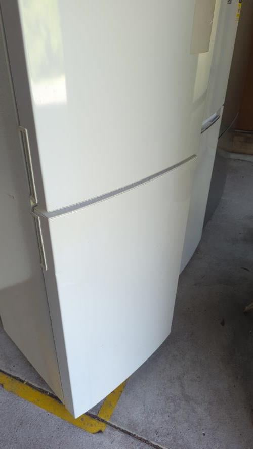 Second-hand Samsung 216L Top Mount Fridge - Photo 9)