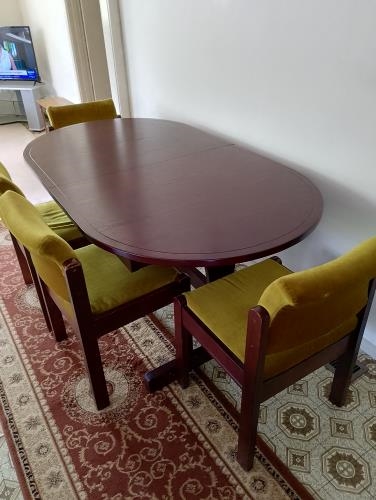 Second-hand Extendable Dining Table with 6 Chairs - Photo 9)