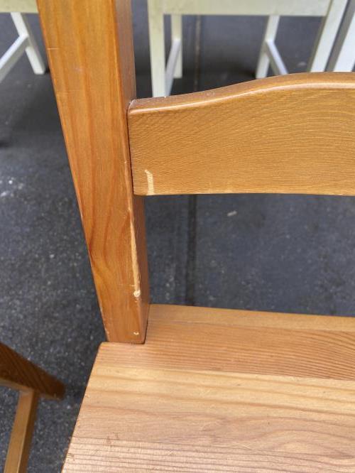 Second-hand Dining Table with 4 Chairs - Photo 9)