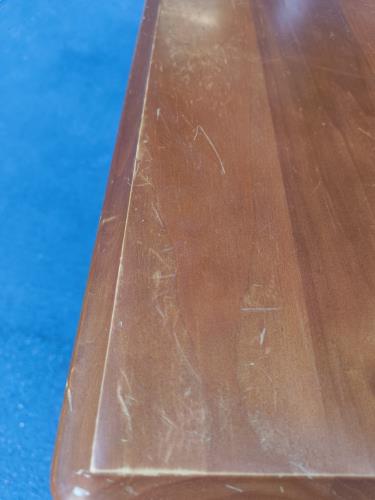 Second-hand  - Photo 9)