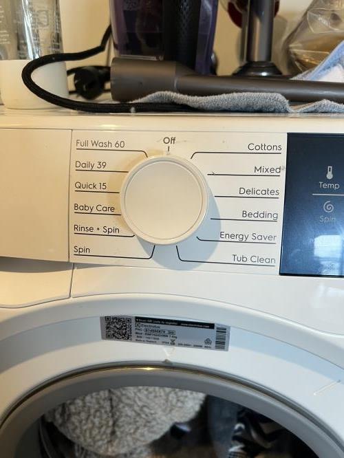 Second-hand Electrolux 7.5kg Front Load Washing Machine - Photo 9)
