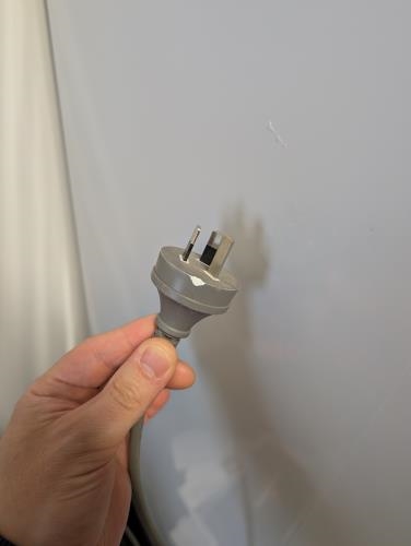 Second-hand Chiq 216L Top Mount Fridge - Photo 9)