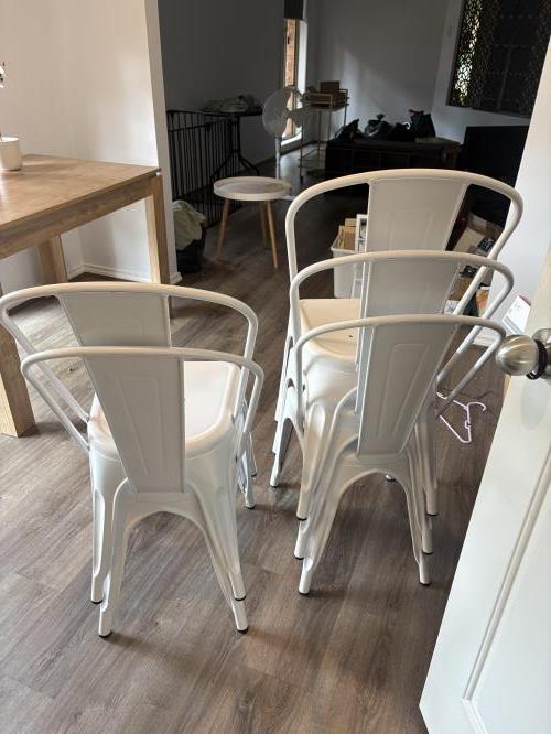 Second-hand Dining Table with 6 Chairs - Photo 9)