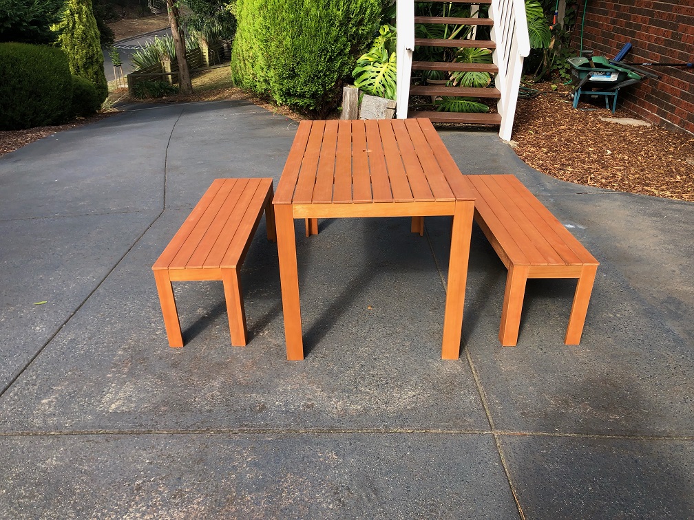 Second Hand Outdoor Furniture in Melbourne Delivery Available Full